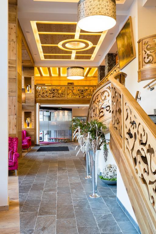 Hotel Solaria イシュグル エクステリア 写真